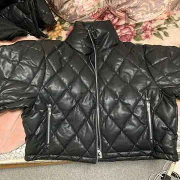 BREATH 블랙 다운 자켓 퀼팅