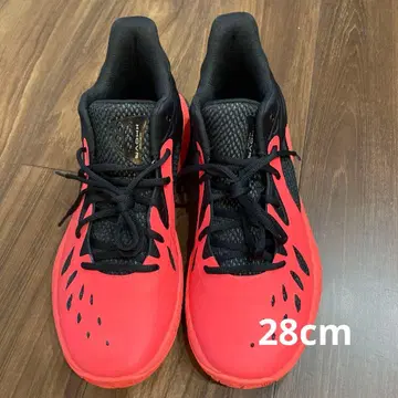 [ 미사용 ] 언더아머 HOVR 스니커즈 28cm