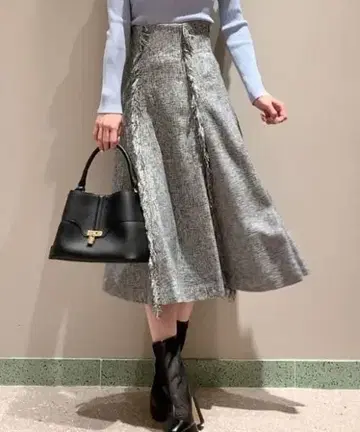 Snidel 스나이델 트위드 프린지 스커트 그레이 계열 플레어 스커트