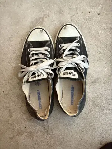 CONVERSE ALL STAR 블랙 스니커즈