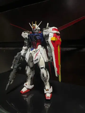 메탈빌드 에일 스트라이크 건담