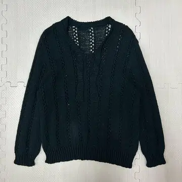 다크 그레이 레이스 니트 긴팔