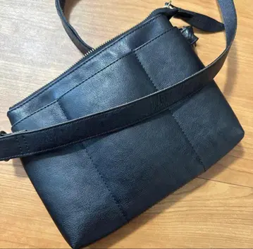 JAPAN MADE 야 천연 가죽 바디백 블랙