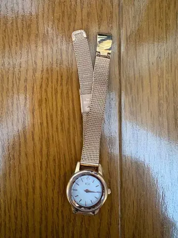 ete 골드 손목시계