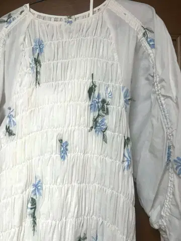 CADUNE 카듀네 자수 셔링 원피스