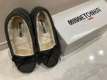 MINNETONKA 그레이 모카신