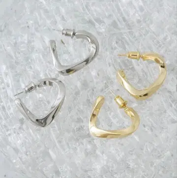 Firsthand 하트 모티브 후프 귀걸이 콜드
