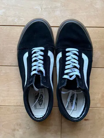 Vans 스웨이드 블랙/화이트 스니커즈