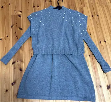 그레이 니트 원피스 펄 장식 포함