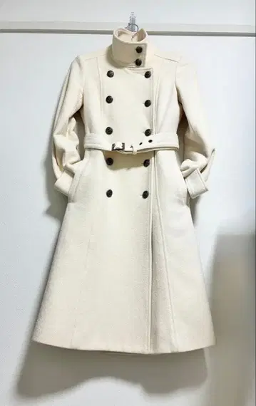 아이보리 더블 브레스트 롱 코트