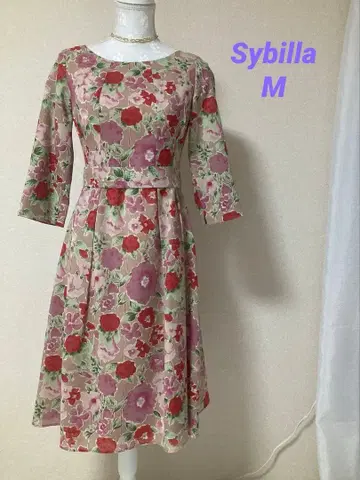[ 새상품급 ] Sybilla 시빌라 꽃무늬 7부 소매 무릎 기장 원피스