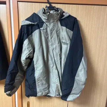 나일론 자켓 후드 부착 베이지/블랙