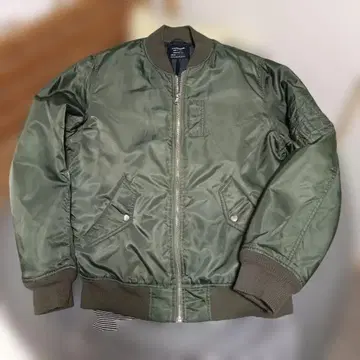 CONFIRM MA-1 타입 플라이트 자켓 세이지 그린