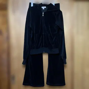 맨투맨 셋업 블랙