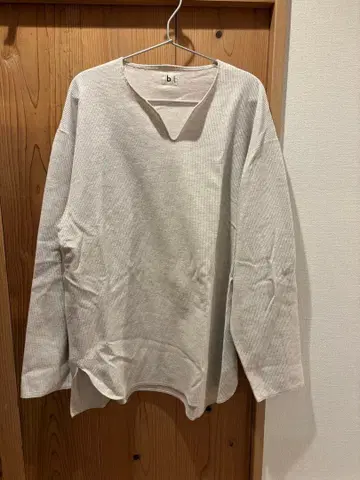 blurhms ROOTSTOCK over neck