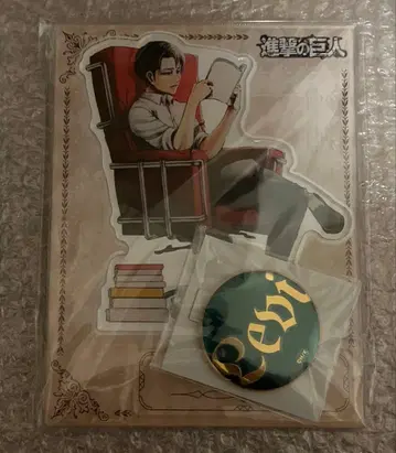 진격의 거인 리바이 아크릴 스탠드 & 메탈 배지 세트 헥사라이드