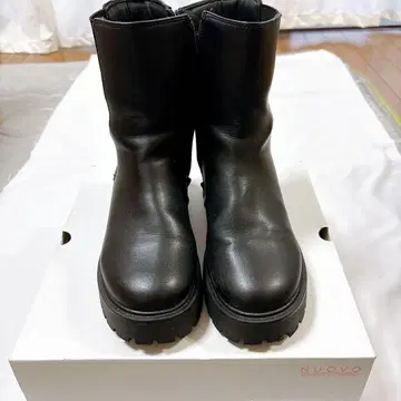 NUOVO 블랙 사이드 고어 부츠