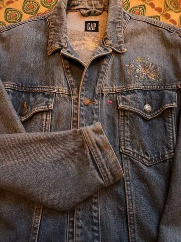 GAP 데님 자켓 꽃 자수