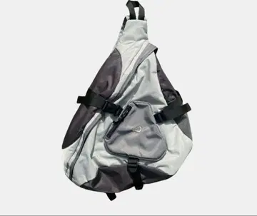 armarex 숄더백 아오바 착용 아오바 군