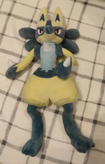 포켓몬스터 메챠모후굿토 봉제 인형 ~옐로우 컬러 루카리오~