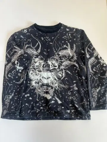 White Mountaineering 늑대 패턴 맨투맨 사이즈 2