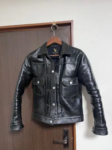 레어 파인 크릭 가죽 바니시아 비치 38 차심