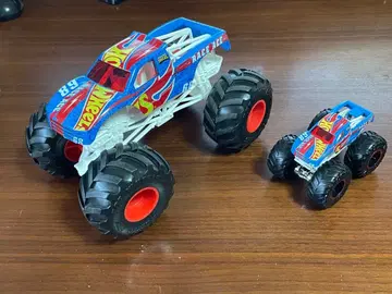 Hot Wheels Race Ace 몬스터 트럭 세트