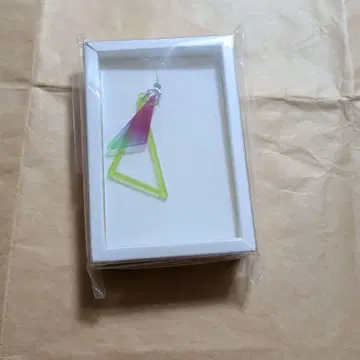 아이나나 Re:flect U 귀찌 센