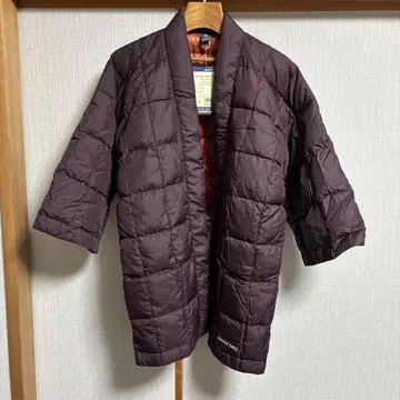 미사용 새상품 몽벨 다운 한텐 사이즈 S 와인 레드 남녀 공용