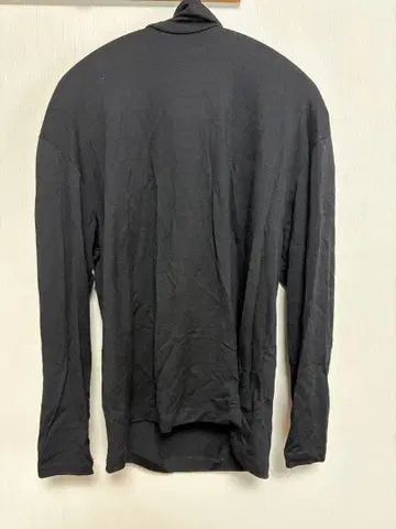 JUHA 블랙 긴팔 스웨터 울 100%