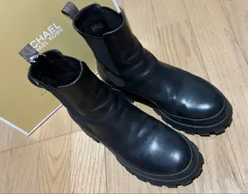 ROWAN 가죽&로고 첼시 부츠 사이드 고어