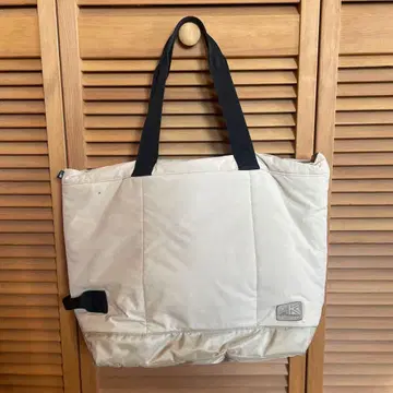 베이지 카리머 토트백