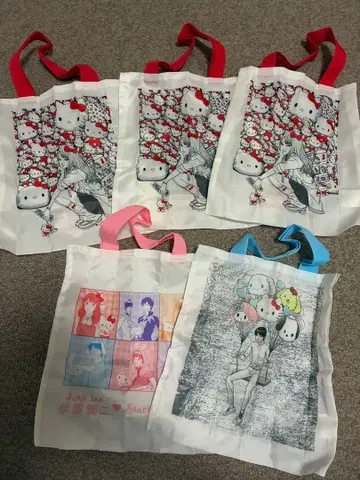 이토 준지 산리오 캐릭터즈 토트백 가챠
