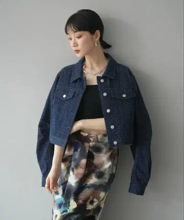 lumier 턱슬리브 네프 데님 숏 자켓 인디고