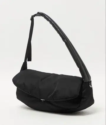 미사용 새상품 NOMADIS LUCK 와이드 숄더백