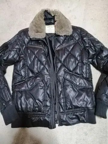 IKKA 블랙 패딩 자켓 L 사이즈