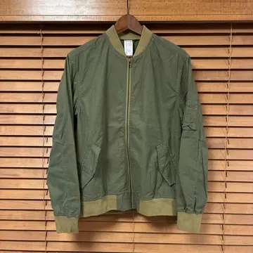 올리브 그린 MA-1 자켓