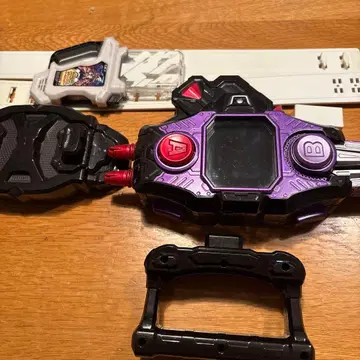 가면라이더 이그제이드 DX 바구루 드라이버 겐무