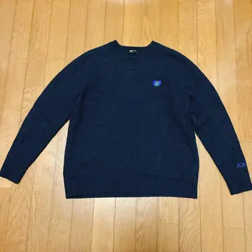 카우스 윈터 라무 크루넥 스웨터 네이비