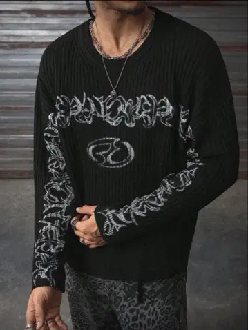 블랙 리브 편직 오버 사이즈 니트