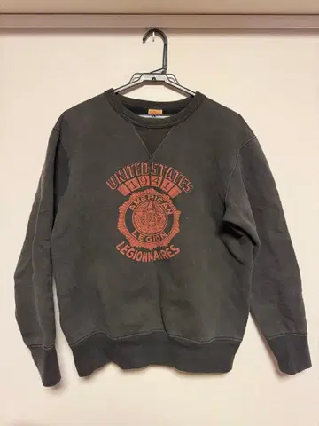 디럭스웨어 프린트 맨투맨 L