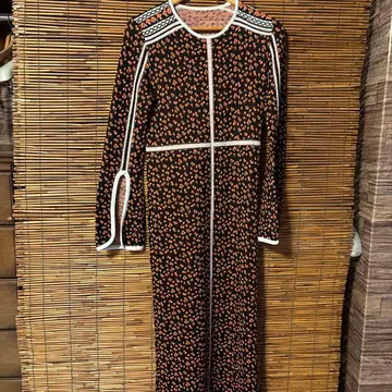 마메쿠로구치 금목서 니트 원피스