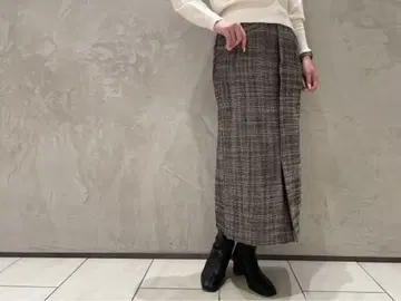 BLENHEIM 플리츠 트위드 롱 타이트 스커트