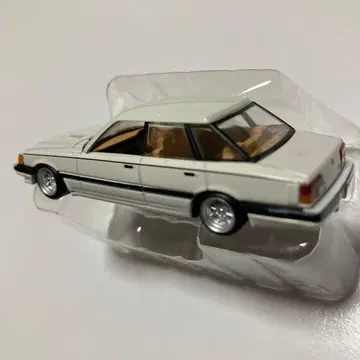 닛산 레퍼드 토미카 (커스텀 제품입니다.)