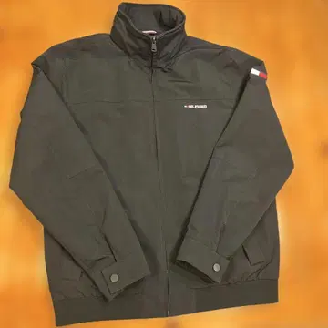 Tommy Hilfiger 블랙 점퍼
