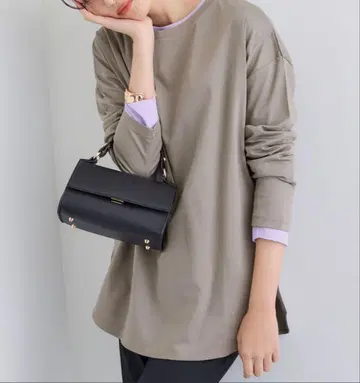 [ 세탁 가능 / 코튼 100% ] 라운드 헴 심플 티셔츠