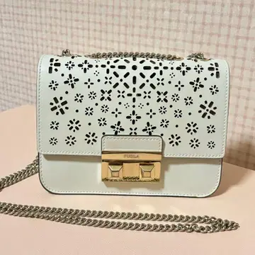 훌라 메트로폴리스 숄더백 가죽 체인 패턴 화이트