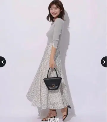 Apuweiser-riche 배색 레이스 절개 도킹 원피스