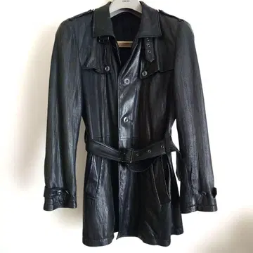 하이스트릿 HIGH STREET 램 가죽 코트