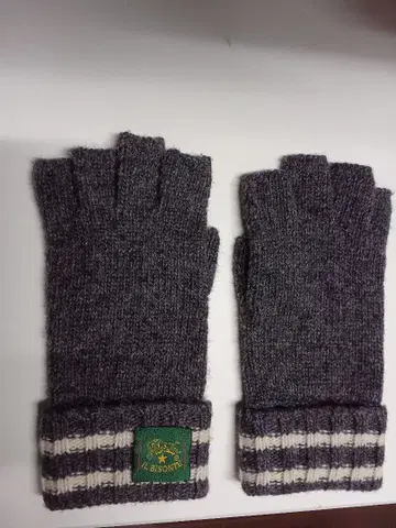 IL BISONTE 그레이 핑거리스 장갑